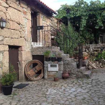 Cantinho Redondo Geres Entre Ambos os Rios Exterior photo